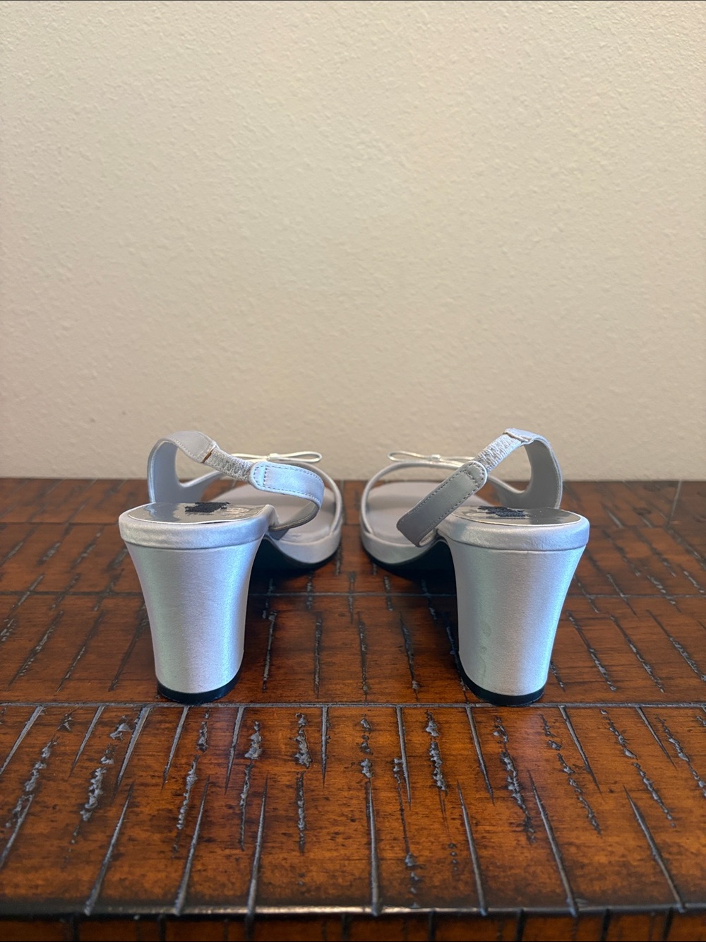 Unlisted by Kenneth Cole Silver Slingback Sandal Heels with Bow Detail - Picture 4 of 11